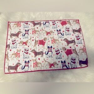 🏠( bundle any 3 w/🏠for $20) Valentine dish dry pad